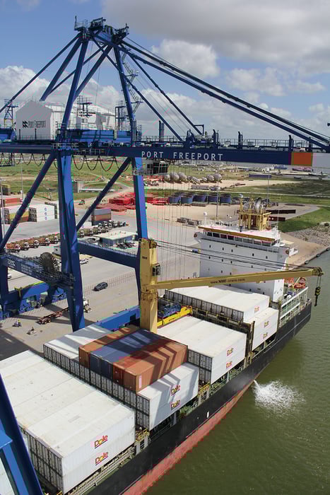 port freeport crane and dole crates port freeport crane and dole crates